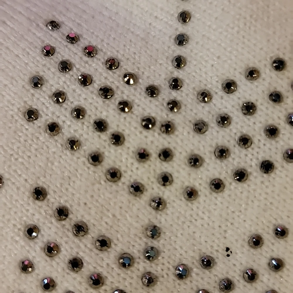 New York and Co sweater - Picture 3 of 3